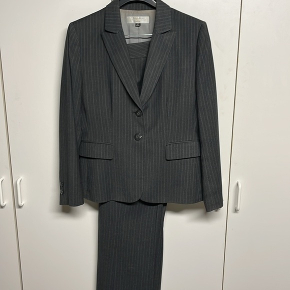 Tahari Gray Striped Pants Suit Petite - Picture 1 of 12